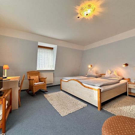 Pension Zum Loewen, Parkplatz, Fruehstueck, Wlan, Zentral Bad Steben Εξωτερικό φωτογραφία
