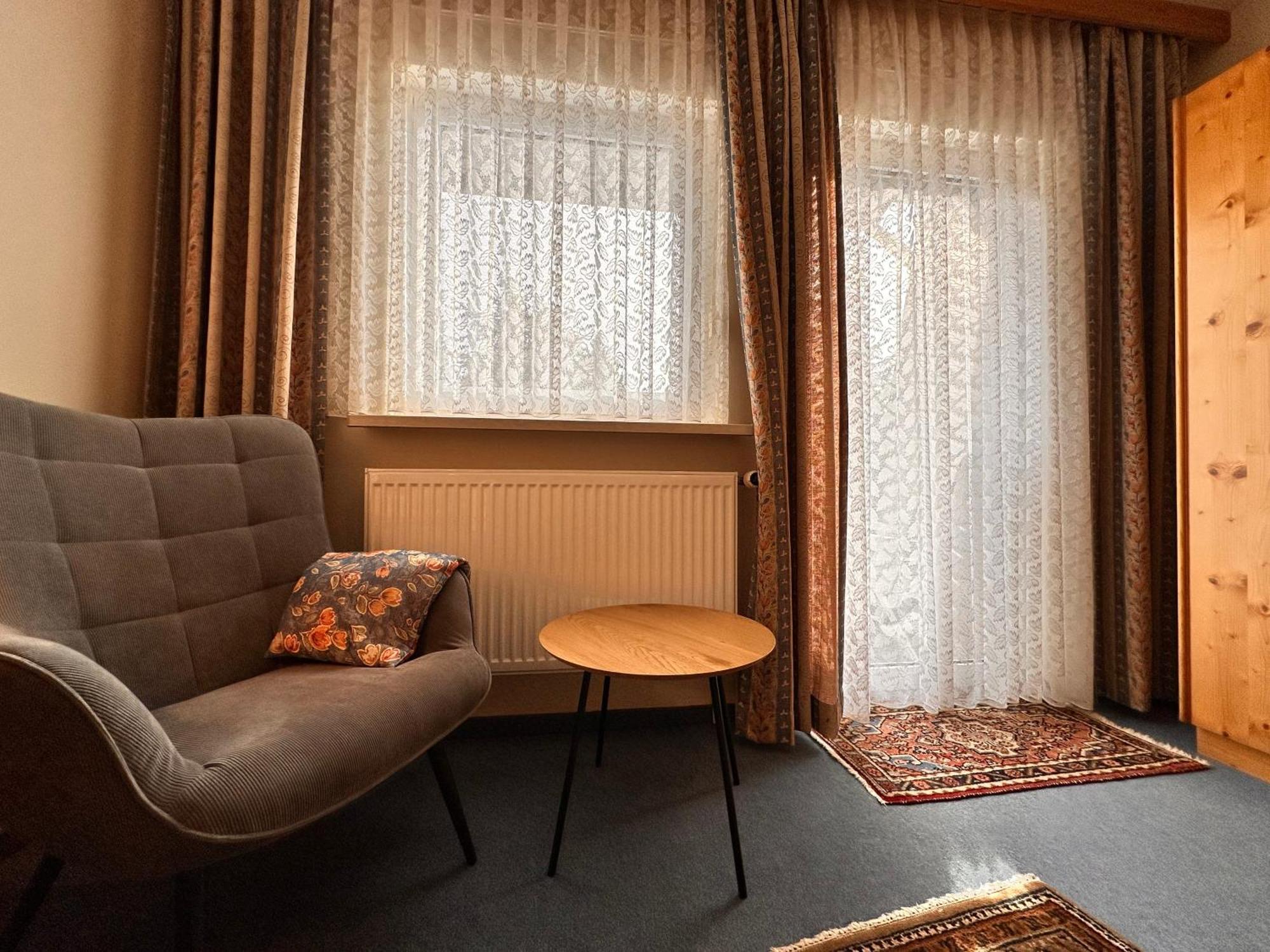 Pension Zum Loewen, Parkplatz, Fruehstueck, Wlan, Zentral Bad Steben Εξωτερικό φωτογραφία