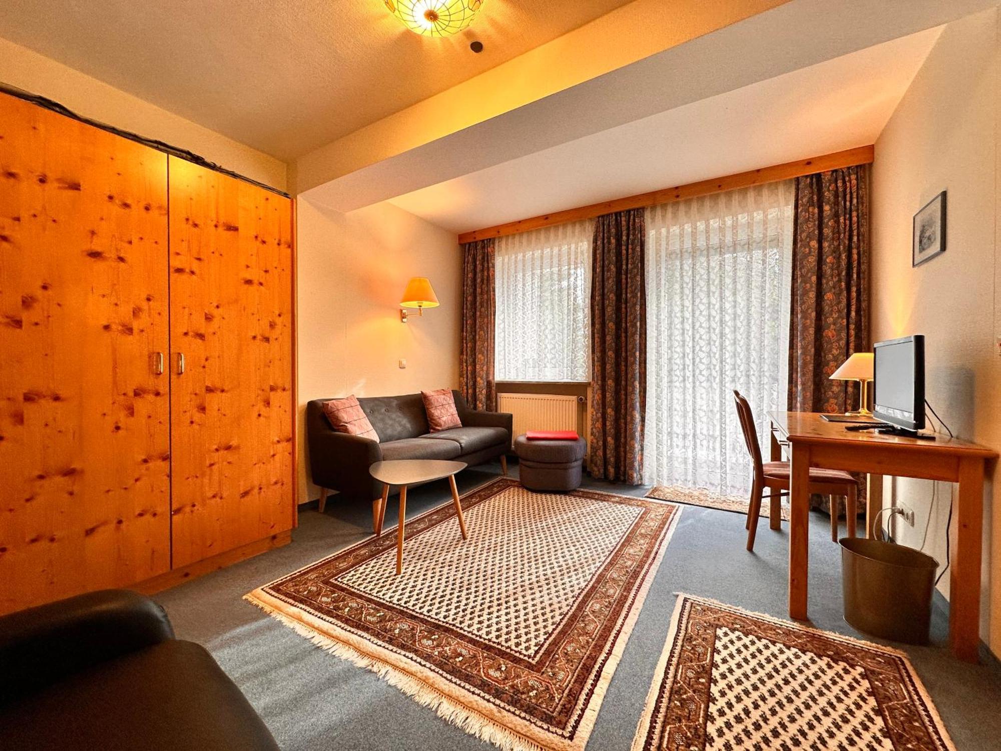 Pension Zum Loewen, Parkplatz, Fruehstueck, Wlan, Zentral Bad Steben Εξωτερικό φωτογραφία