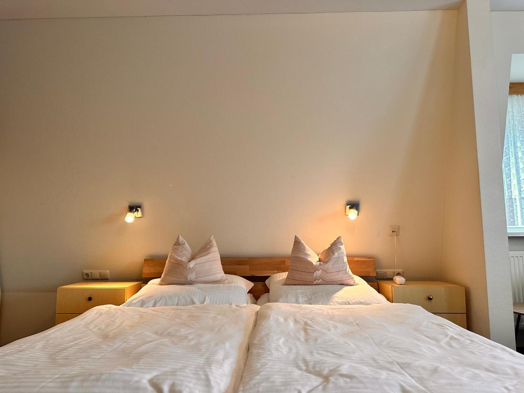 Pension Zum Loewen, Parkplatz, Fruehstueck, Wlan, Zentral Bad Steben Εξωτερικό φωτογραφία