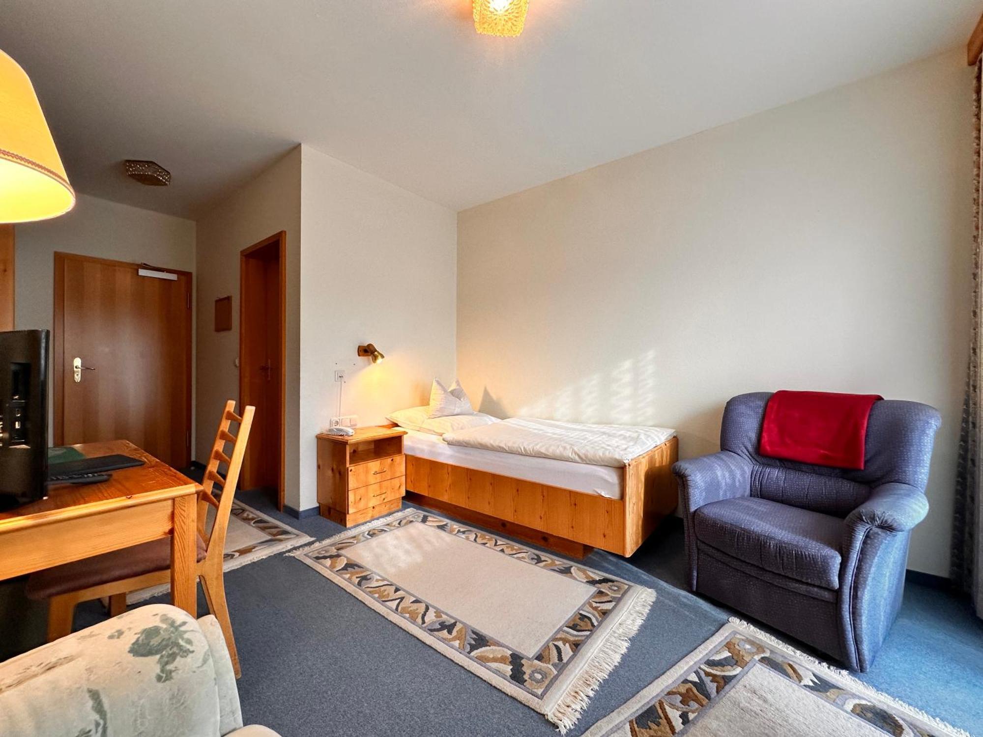 Pension Zum Loewen, Parkplatz, Fruehstueck, Wlan, Zentral Bad Steben Εξωτερικό φωτογραφία