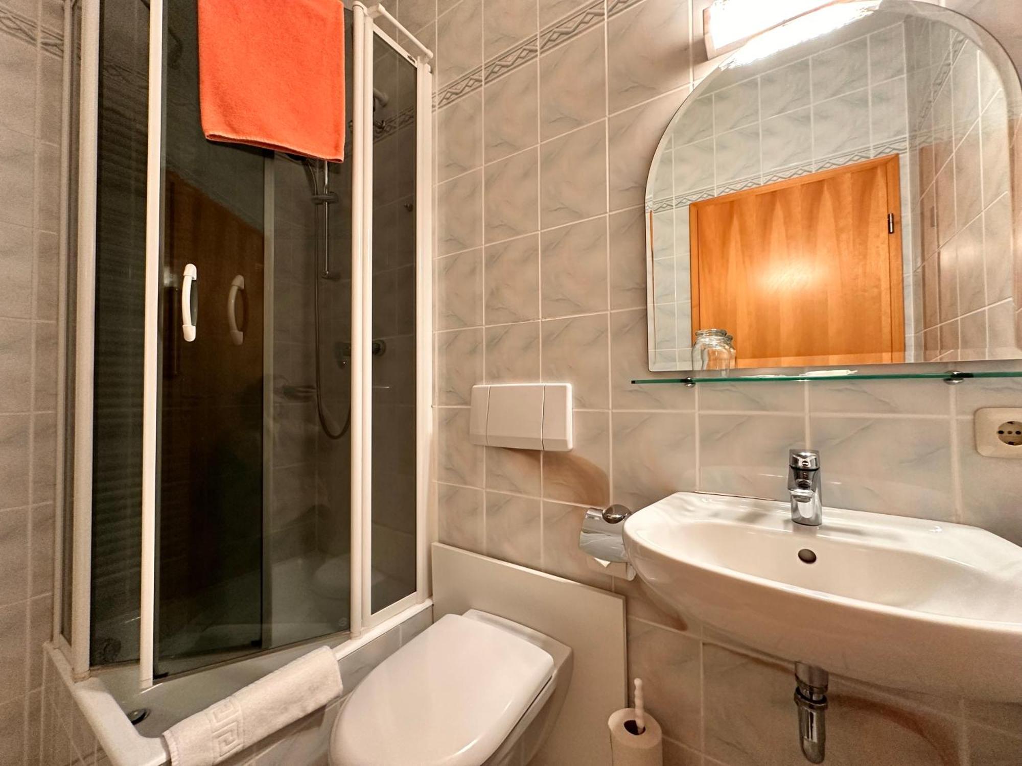 Pension Zum Loewen, Parkplatz, Fruehstueck, Wlan, Zentral Bad Steben Εξωτερικό φωτογραφία